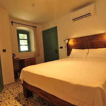 Oalis Boutique 4*